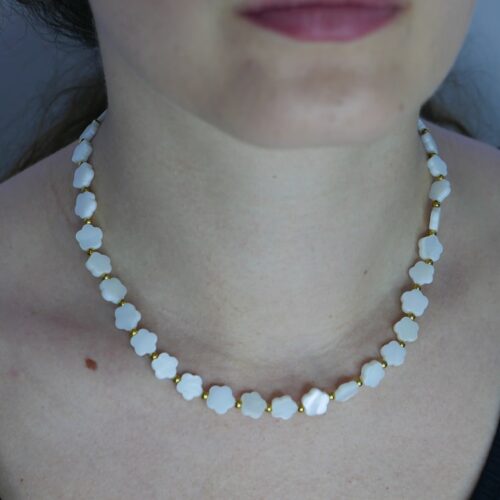 Κολιέ με λουλούδια