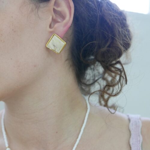 Χρυσά σκουλαρίκια